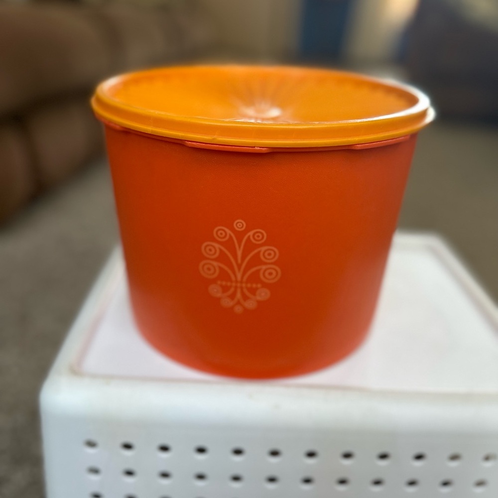Tupperware canister